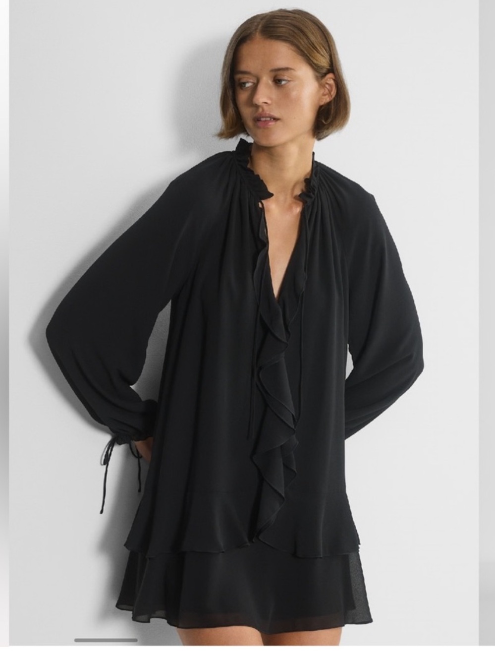 Wilfred Aritzia Amerie Dress Black Ruffle Long Sleeve Flowy Mini Dress XS